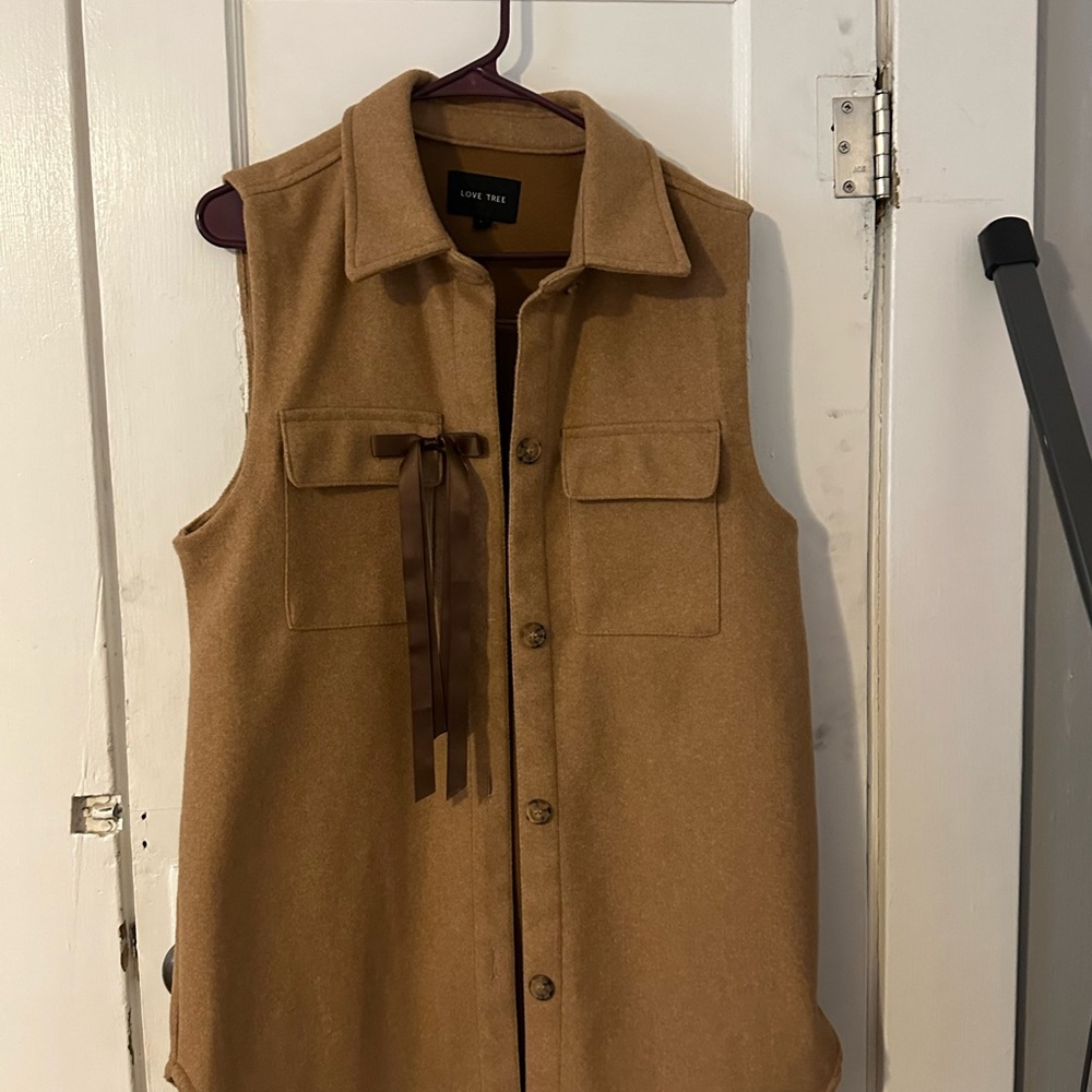 17 -Tan Sleeveless Button-Up Vest